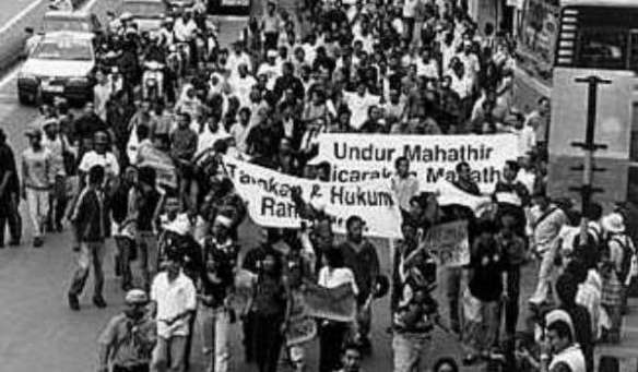 20161218-reformasi-1998-undur-mahathir